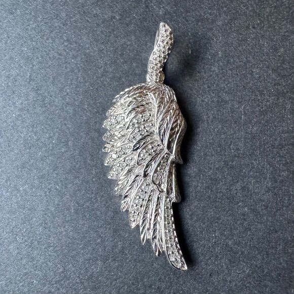 REAL DIAMONDS in STERLING SILVER BIRD / ANGEL WING PENDANT Vintage Estate 925 - Picture 1 of 13